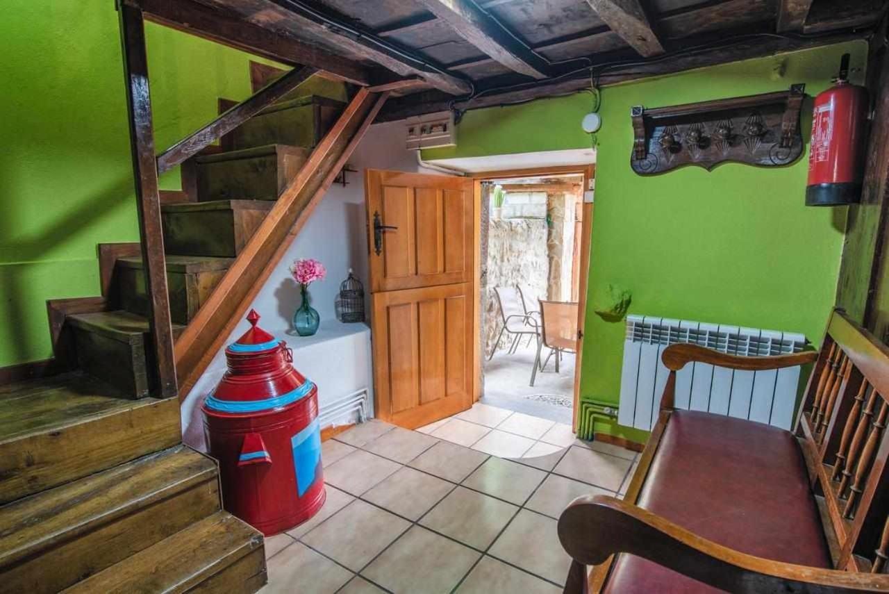 Casa Rural La Carrozal Senda Del Oso Orelleiru Exterior foto